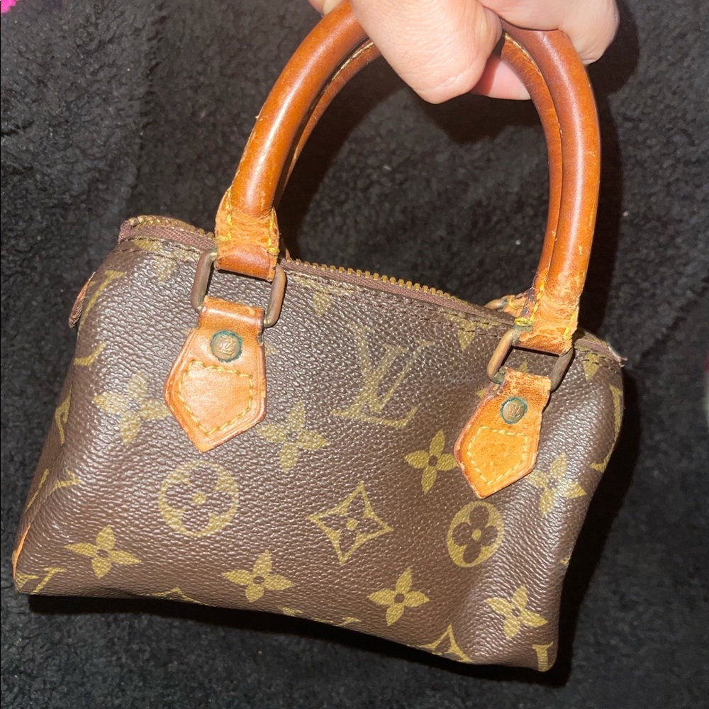 Authentic Louis Vuitton mini speedy bag - Picture 8 of 11